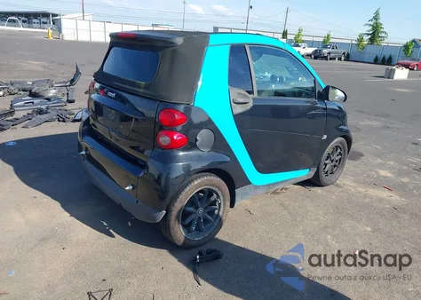 2008 Smart Fortwo Passion z USA, uszkodzony, nr VIN WMEEK31X78K148371